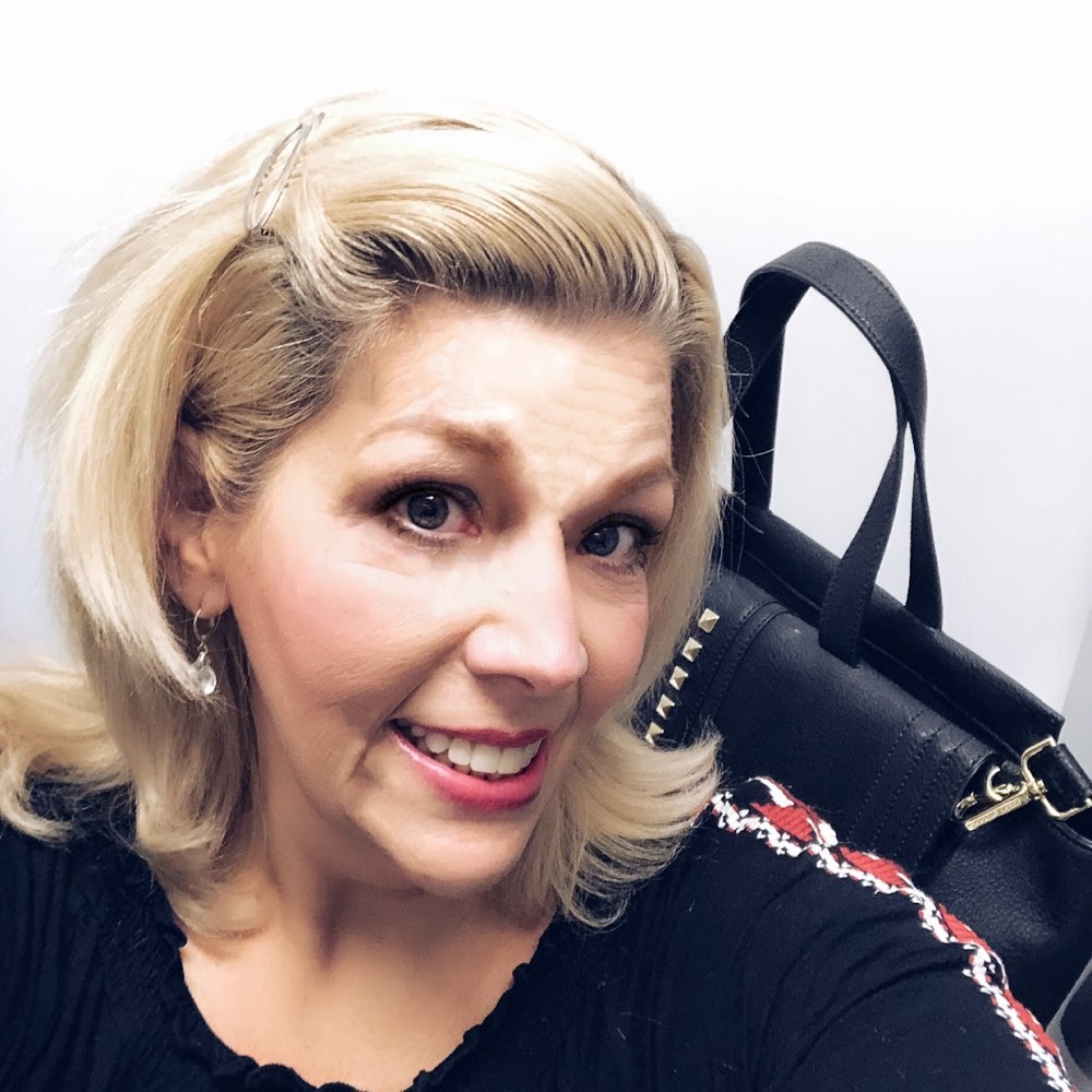 Meet your Posher, Shari